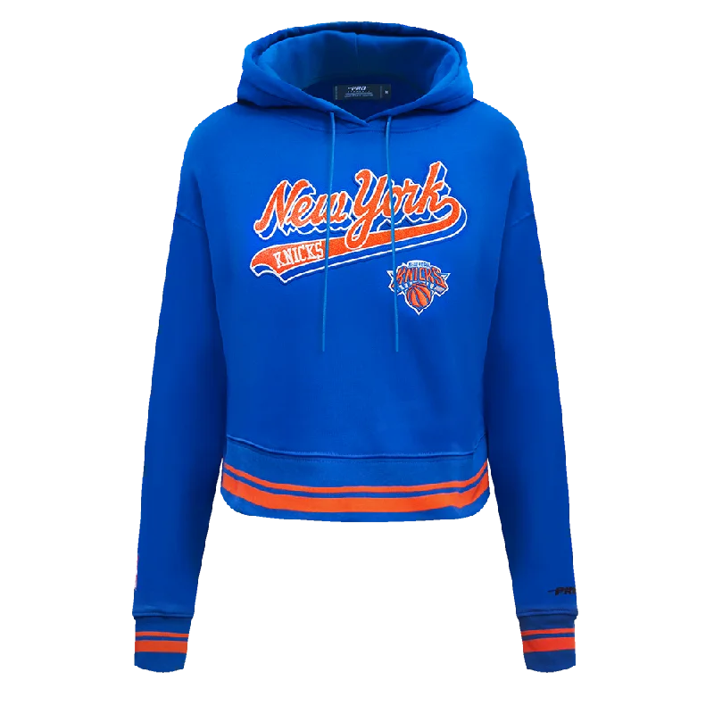 NBA NEW YORK KNICKS SCRIPT TAIL WOMEN'S RIB FLC CROPPED PO HOODIE (ROYAL/ORANGE/ROYAL)